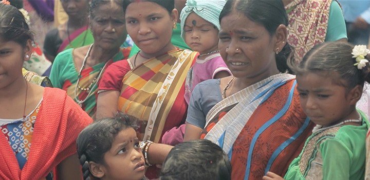 Femmes et enfants indiens