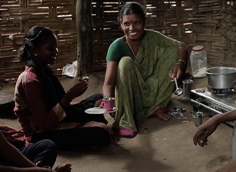 Famille indienne dans leur maison