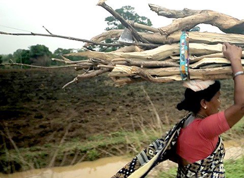 Femmes et enfants indiens