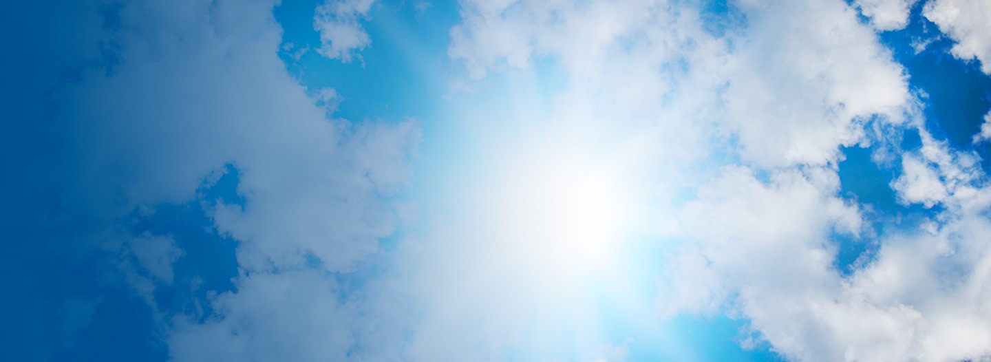  ciel avec nuage et soleil