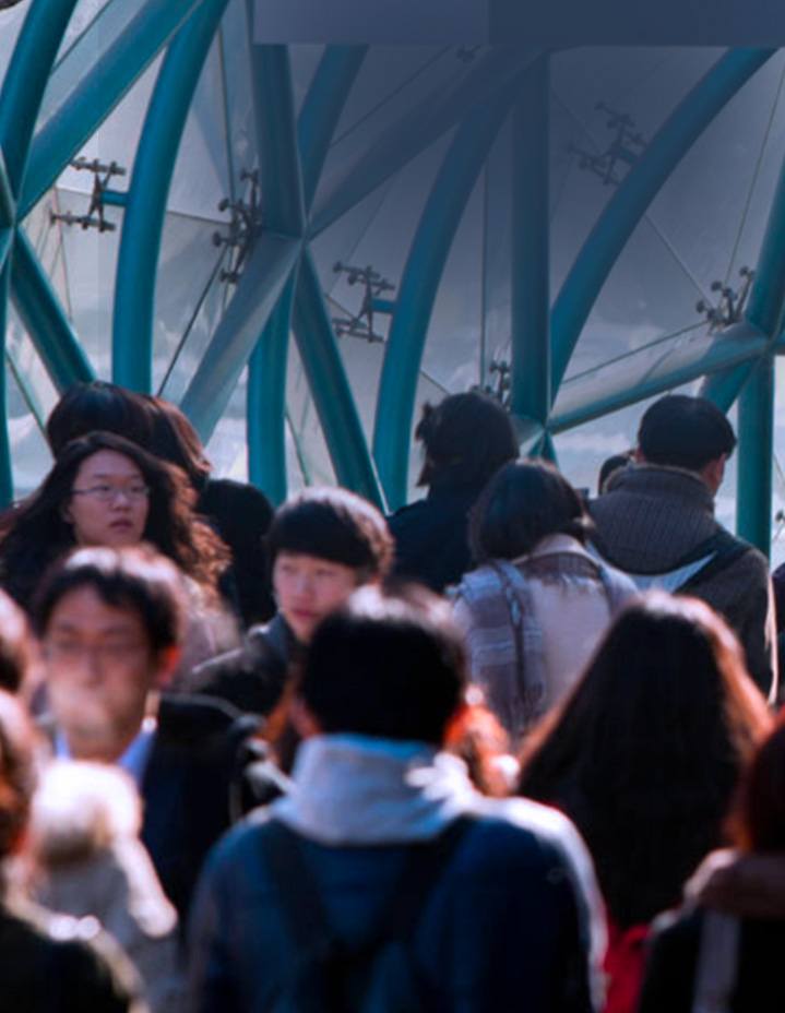 foule à la sortie du métro